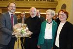 von links: Senior Pfarrer Klaus Eyselein aus Pyrbaum, Regionalbischof Dr. Hans-Martin Weiss, dessen Frau Irmi Weiss und Dekanin Christiane Murner, Foto: Eifler