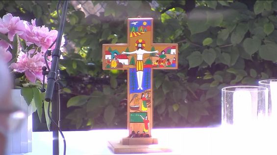 Altarkreuz Gottesdienst Gemeindewiese, Videoausschnitt wir-machen-it
