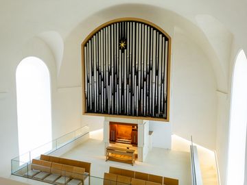 Empore und Orgel