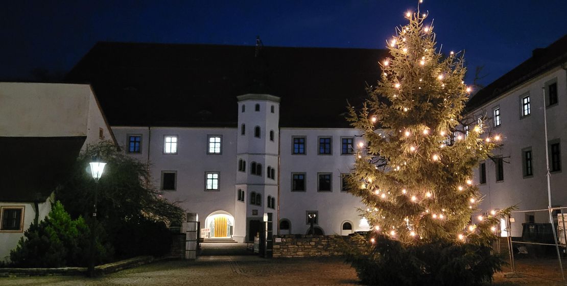 Residenzplatz mit Weihnachtsbaum 2022, Foto kb